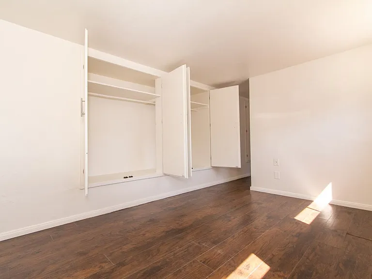 Charming Cottage Style Studio With Fenced in Yard in the Pocket of North Park + South Park — Photo 4