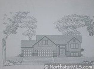 111 Heartland Rd, Buffalo, MN 55313