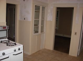 328 Brooks St #3, Worcester, MA 01606