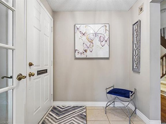 3rd image of 1507 Upper Middle Rd #3