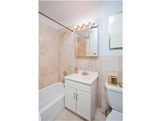 Rented by Douglas Elliman | media 26