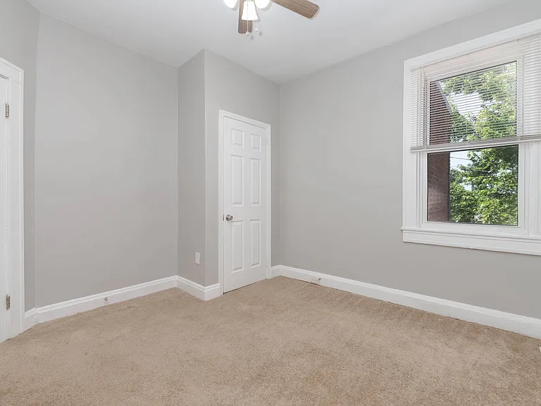2811 Mayfield Ave — Photo 15