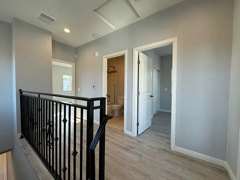 1116 N Monterey St #C — Photo 10