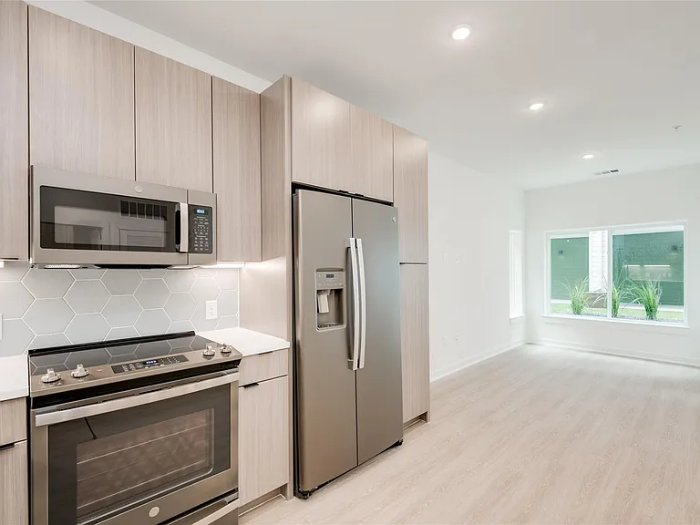 4802 S Congress Ave #121 — Photo 17