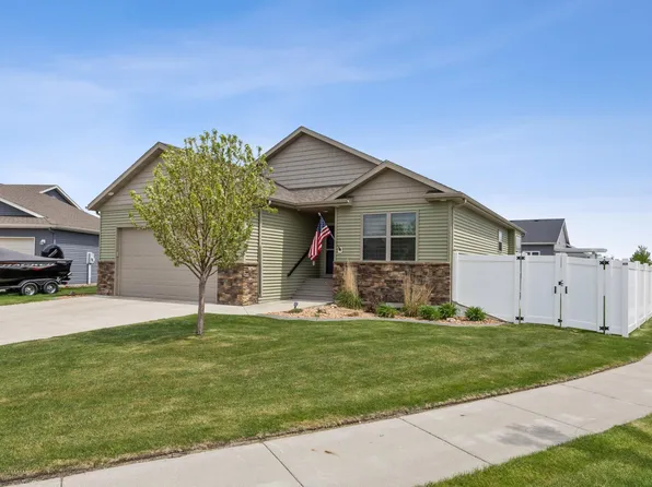 5409 47th Ave S, Fargo, ND 58104