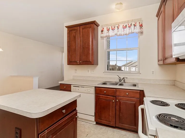 3884 Cannon Ln — Photo 7