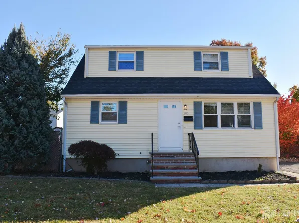 200 2nd St, Middlesex, NJ 08846