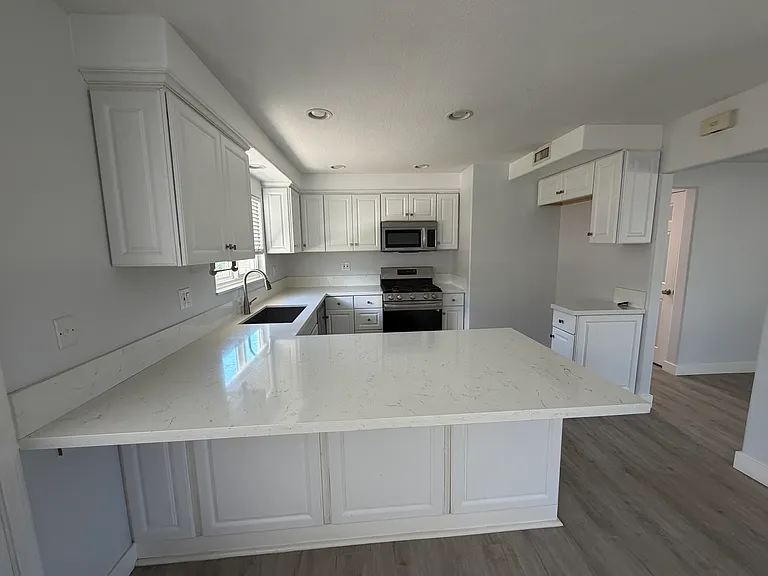 16624 San Andres St — Photo 2