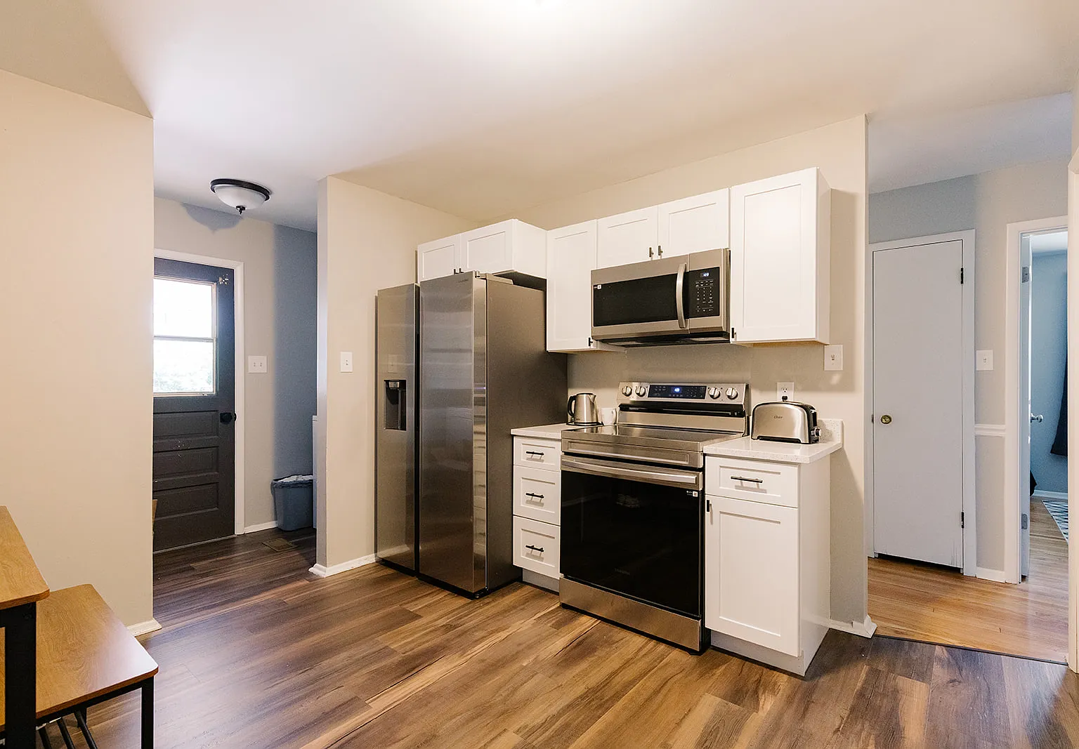 4 bed, 1372 sqft, $3,100 — Photo 4