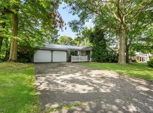 1238 Goldfinch Trl, Stow, OH 44224