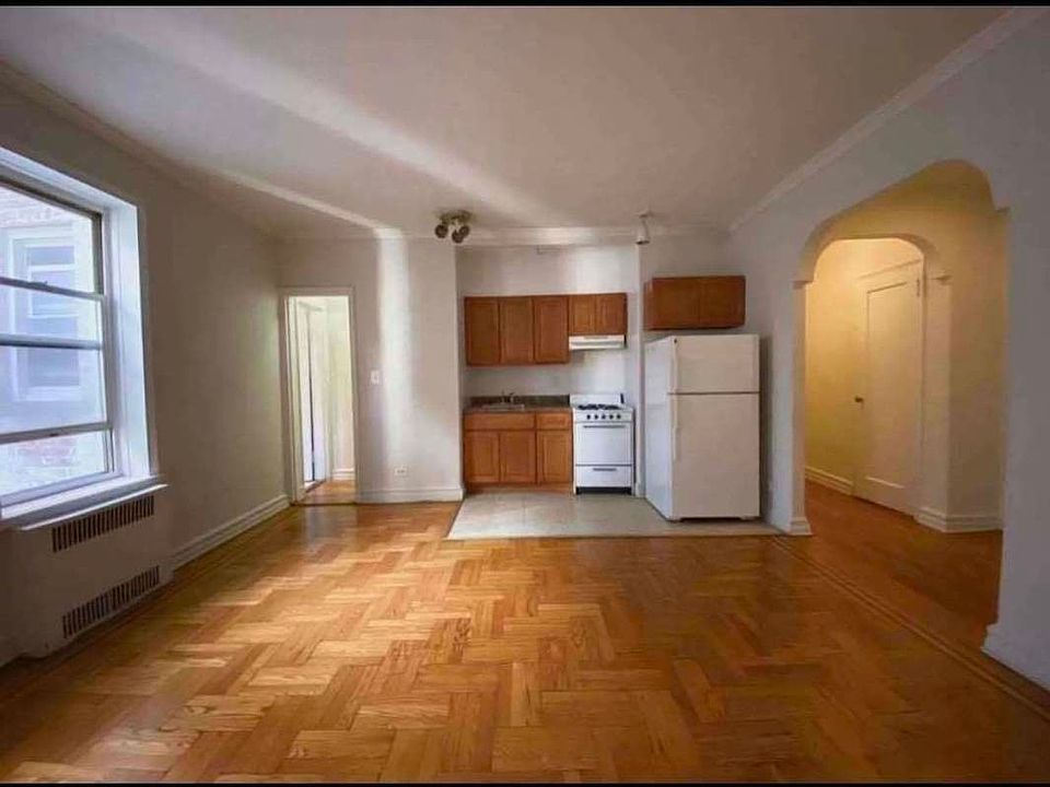 1st image of 111-14 76th Ave #C12