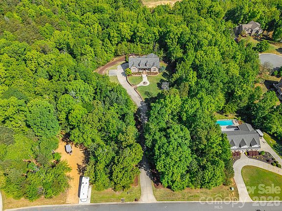 3rd image of 2037 Rocky Stream Rd