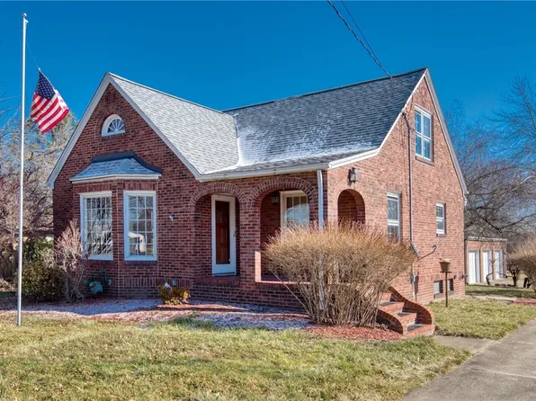 79 North Rd, Niles, OH 44446