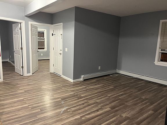 5th image of 329 Myrtle Ave Floor 2