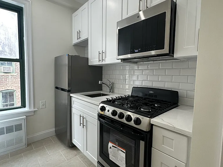 531 E 78th St #6G — Photo 1