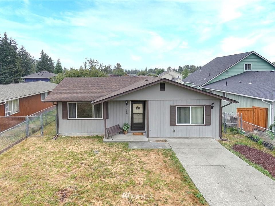 1st image of 1309 E 61st St