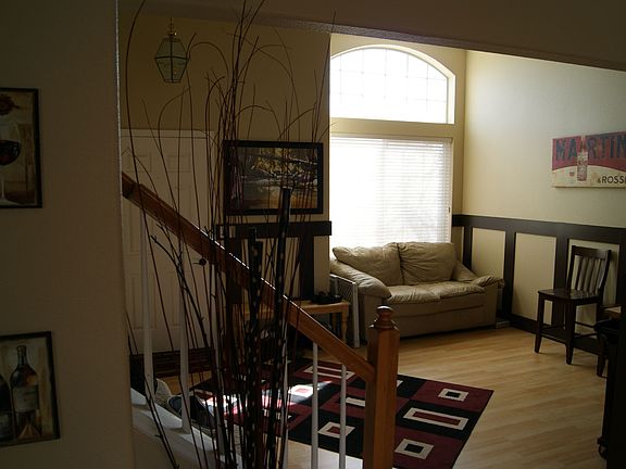 FRONT ROOM
