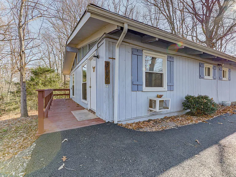 380 Clubhouse Dr #19 — Photo 7