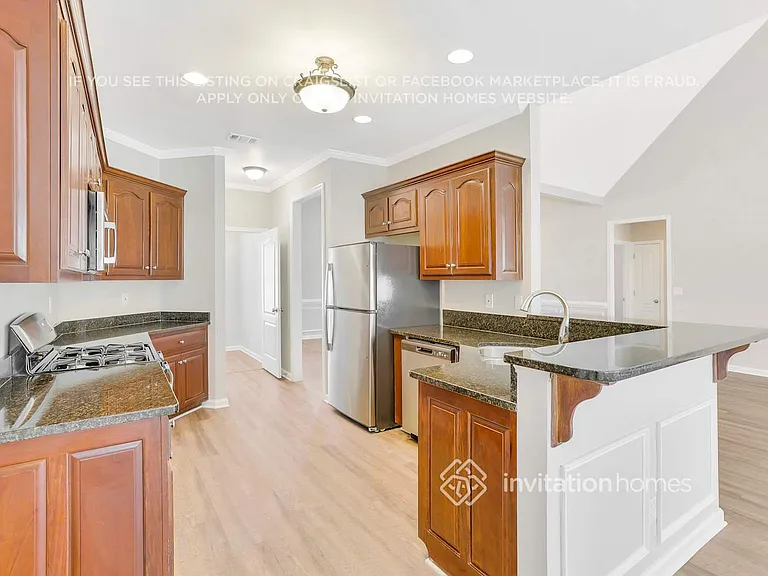 495 Langley Creek Dr — Photo 4