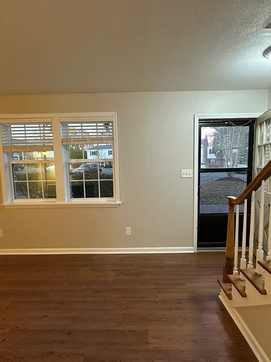 Building Photo - 1002 Willow Dr #62