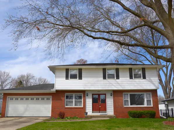 827 Valley View Dr, Ottawa, IL 61350