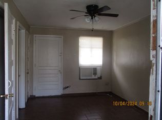 715 4th St N APT 4, Texas City, TX 77590