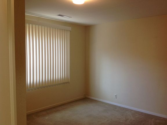 3rd image of 3491 Hoover St