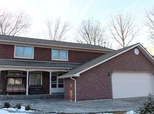 4035 Bristol Dr, Troy, MI