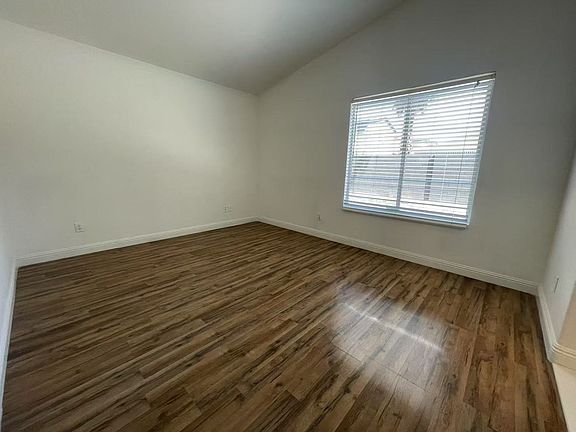 5th image of 8296 Broward Ln