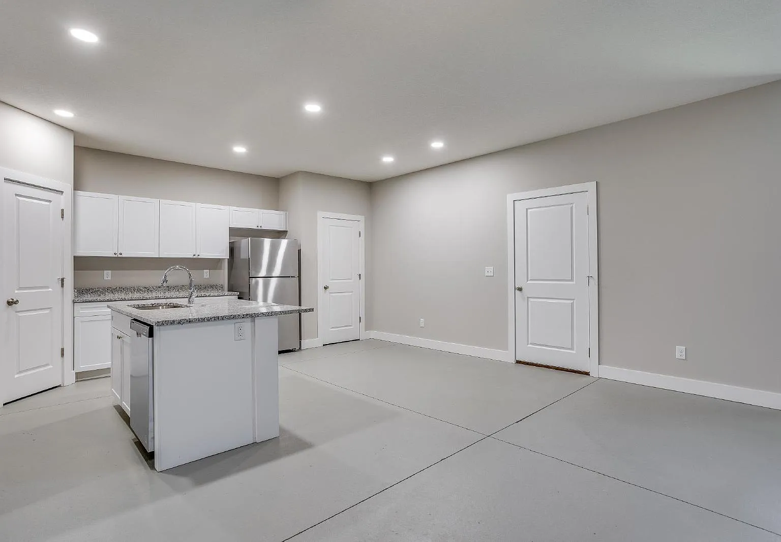 3 bed, 2.0 bath, $1,495 — Photo 4
