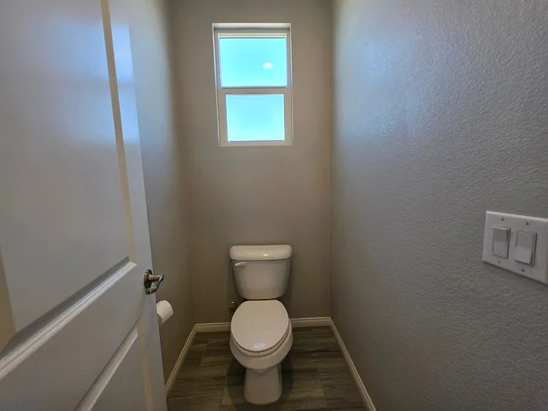 9852 Fisher Bay Ct — Photo 37