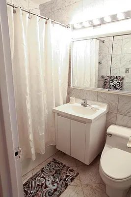 Rented by Apartment Luxe Realty Group, Inc | media 49