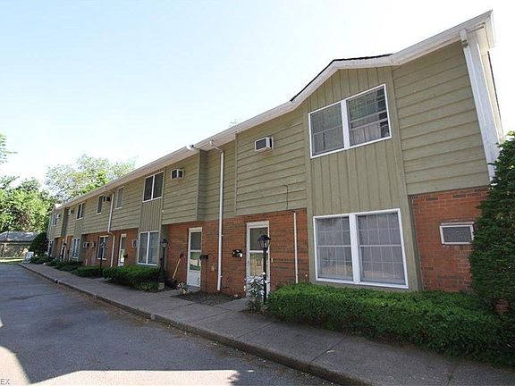 4th image of 286 Mentor Ave APT 4