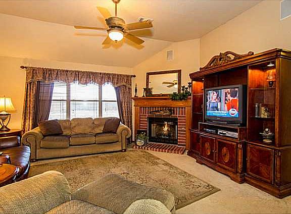 4th image of 1000 Bradford Pl