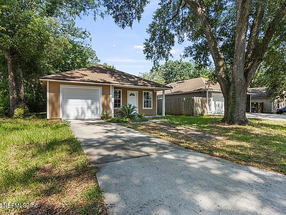 3rd image of 4527 CLAIRMONT Road