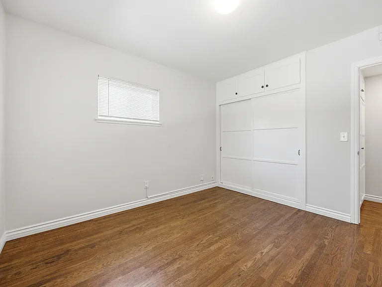 225 N Orchard Ave — Photo 15