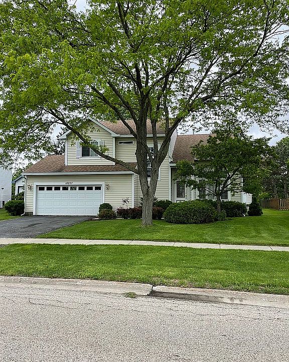 1st image of 18027 W Banbury Dr