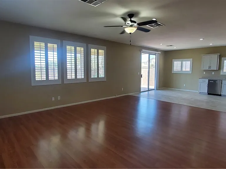 3017 Hartley Cove Ave — Photo 7