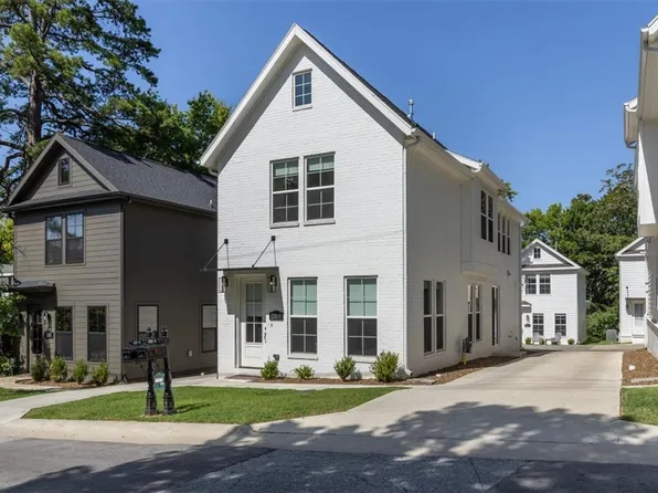 251 S Church Ave, Fayetteville, AR 72701