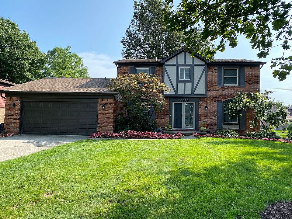 1st image of 35383 Glengary Cir