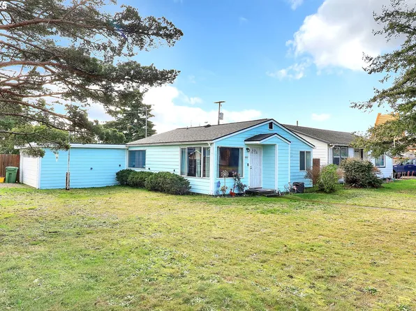 1882 17th St, Florence, OR 97439