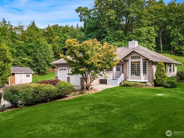 10329 SW 268th St, Vashon, WA 98070