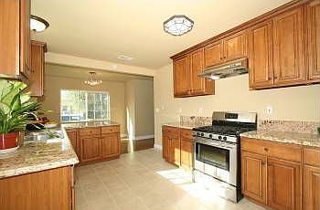 2nd image of 558 Greenbank Ave