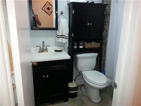 5th image of 2359 N 37th Ave #2359