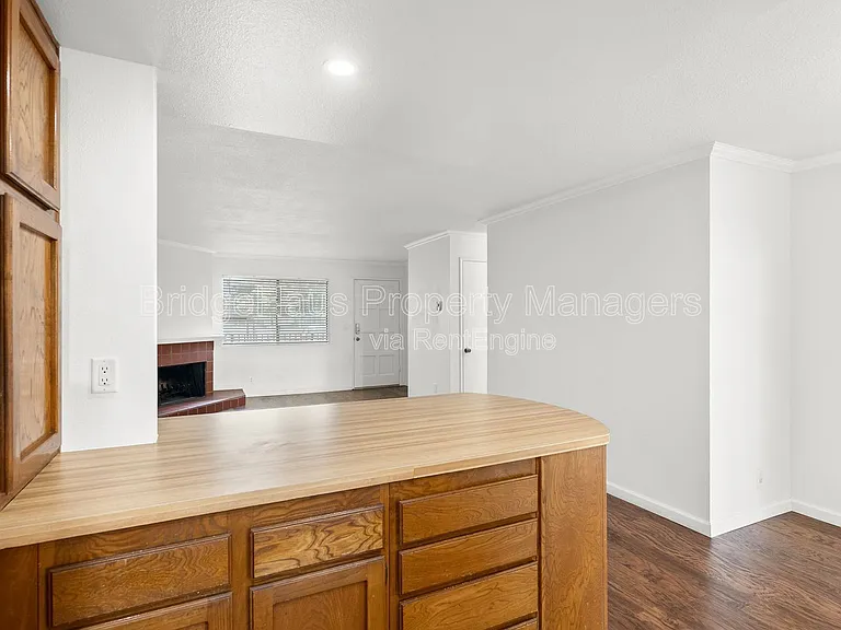 5750 Friars Rd #204 — Photo 14