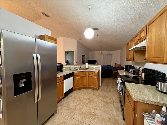 4th image of 106 Circle Hill Rd