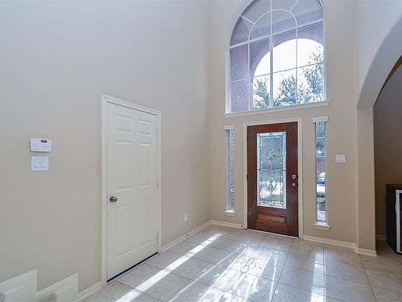 4th image of 26018 Shady Dawn Ln
