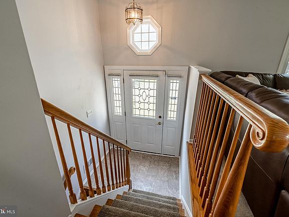 4th image of 709 Parkside Blvd