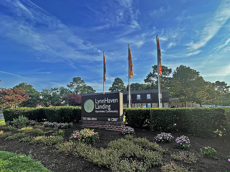 Lynnhaven Landing Apartments — Photo 26