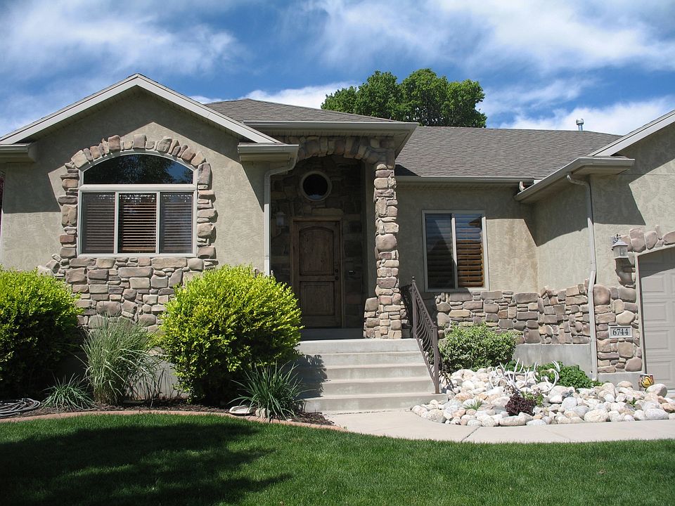 1st image of 6744 S Saddle Bluff Dr
